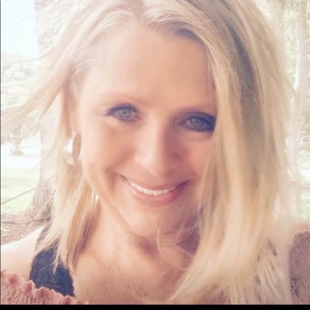 Meet your Posher, Gina